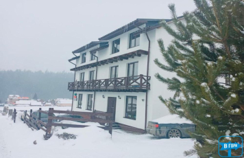 Готель Зимова Вишня