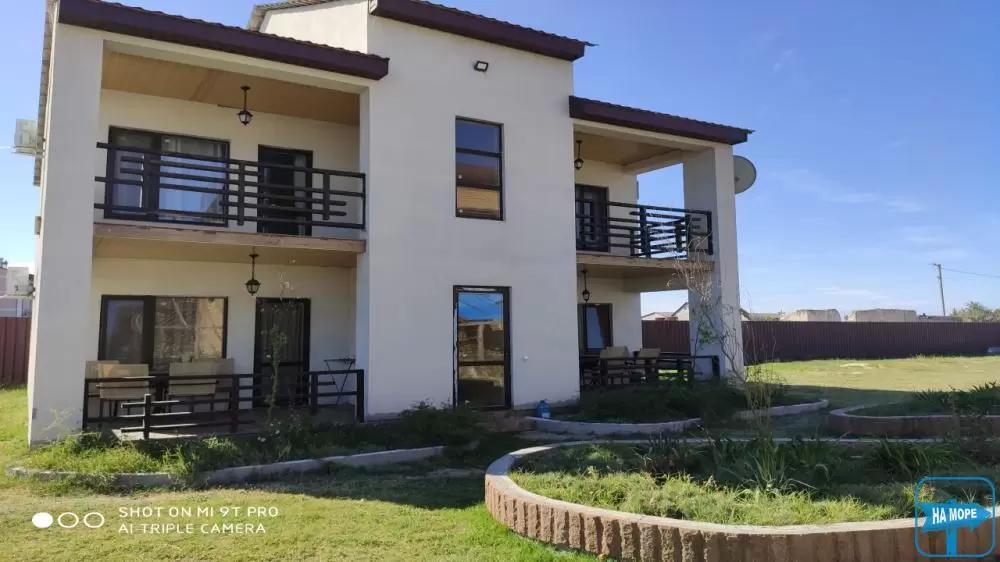 Номер-студио в Коттедже на 4 номера (1 и 2 этажи)