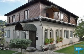 Садиба у Крайлюкив