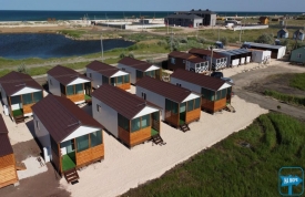 Котеджі на Набережній